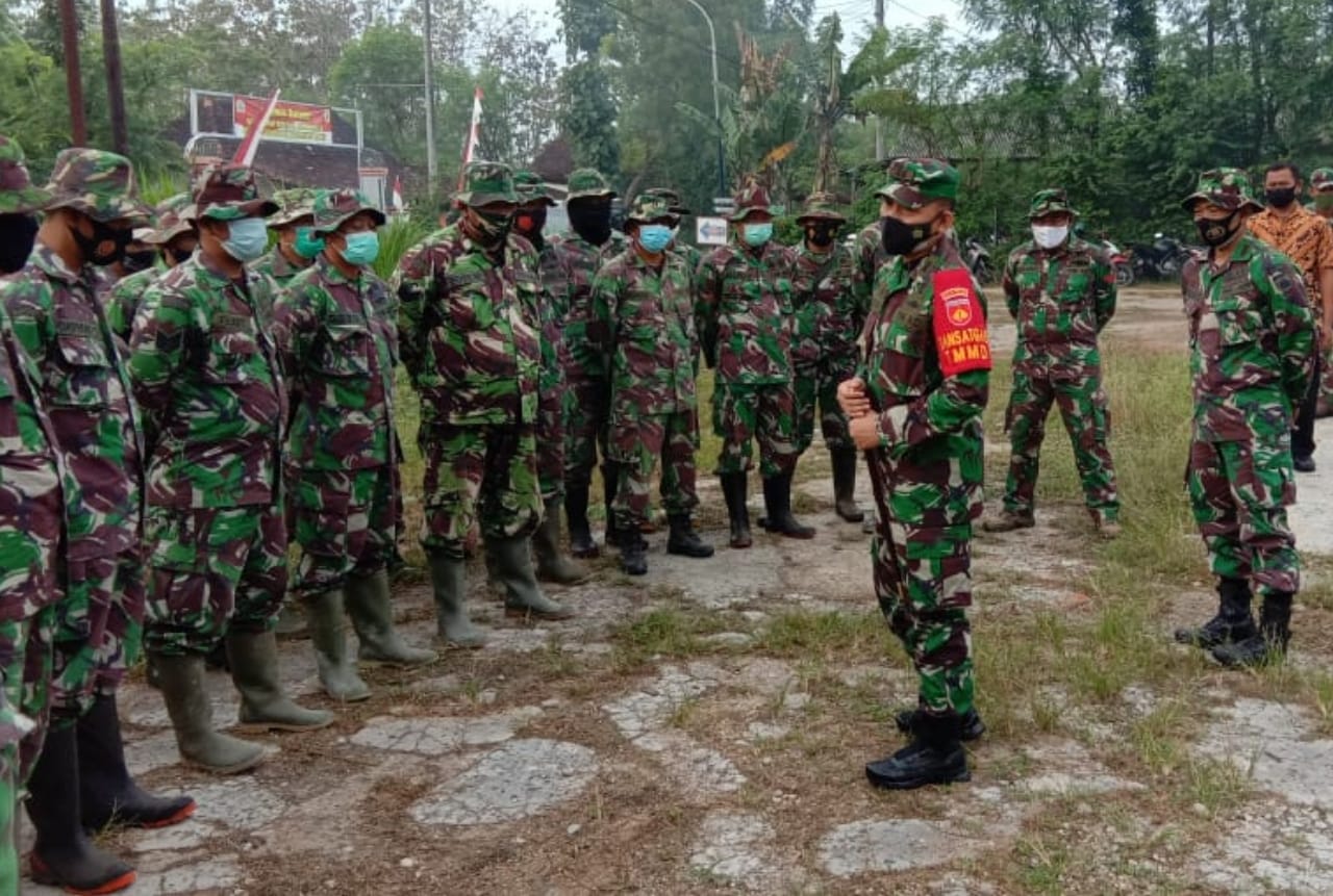 Dansatgas TMMD Kodim Pati Sampaikan Motivasi Dipagi Hari