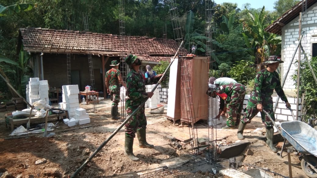 Satgas TMMD Selalu Pegang Teguh 8 Wajib TNI