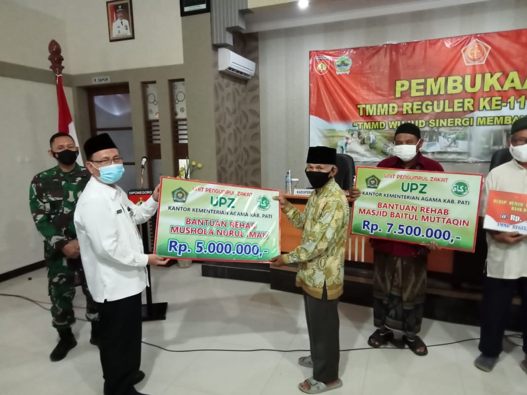 Kementrian Agama Pati Serahkan Secara Simbolis, Bantuan Untuk Renovasi Masjid Dan Mushola Di Desa Tamansari.