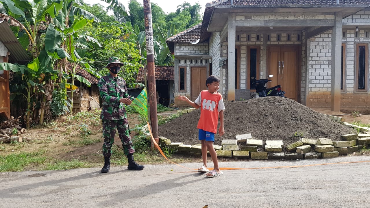 Sukarji Mengenang Masa Kecil Bermain Layangan