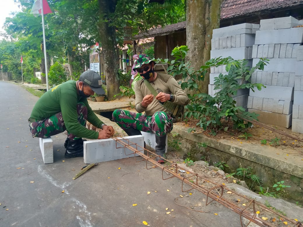 Tim Dari Marinir Lagi-Lagi Turun Tangan Menahlukkan Besi 12 Inci Tim Dari Marinir Lagi-Lagi Turun Tangan Menahlukkan Besi 12 Inci
