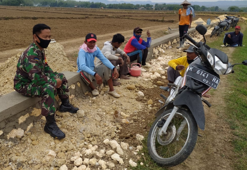 Dialog Ringan Bersama Warga Tamansari Dialog Ringan Bersama Warga Tamansari