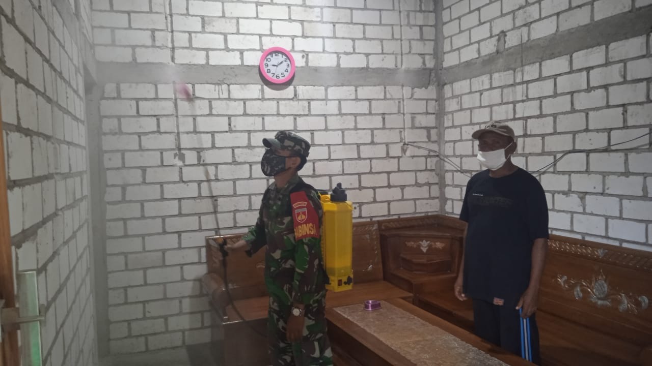 Penyemprotan Disinfektan untuk menetralisasi tempat dari keberadaan Virus Covid 19 Penyemprotan Disinfektan untuk menetralisasi tempat dari keberadaan Virus Covid 19