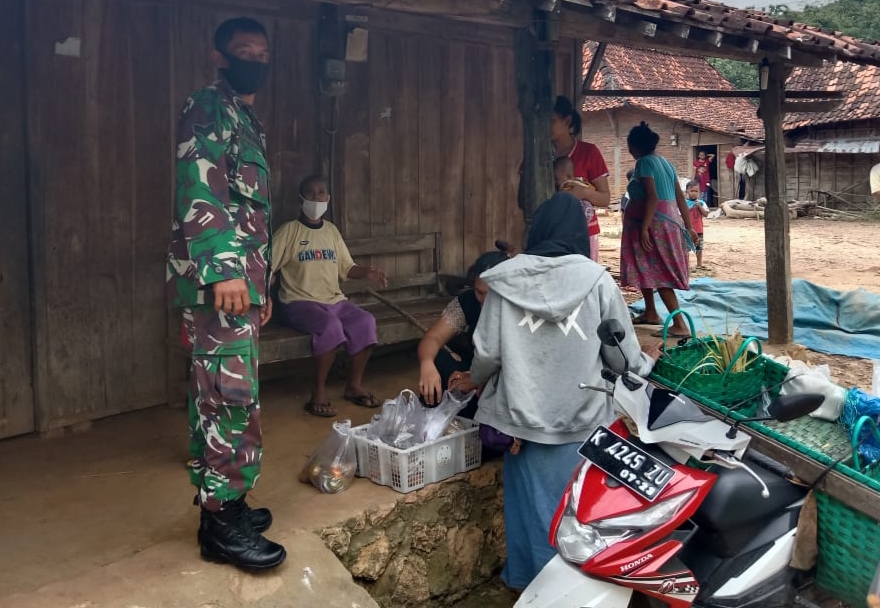 Moment Ibu-ibu Belanja, Sasaran Tepat Komsos