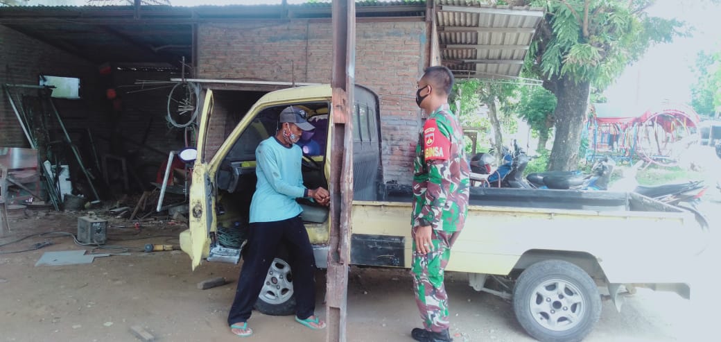 Mampir Bengkel, Inilah Salah satu Kendala, Pick Up Kendaraan Untuk Droping Material Dilokasi TMMD Rusak