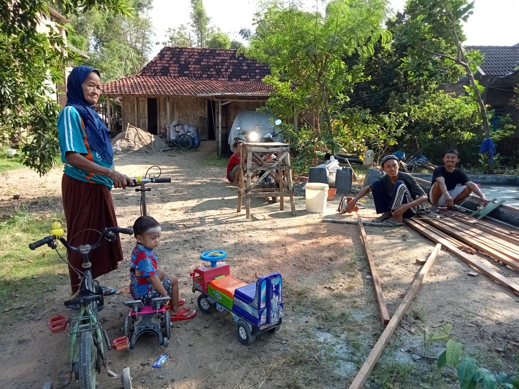 Secercah Harapan Baru Untuk Warga Desa Tamansari Yang Rumahnya Direhab. Secercah Harapan Baru Untuk Warga Desa Tamansari Yang Rumahnya Direhab.