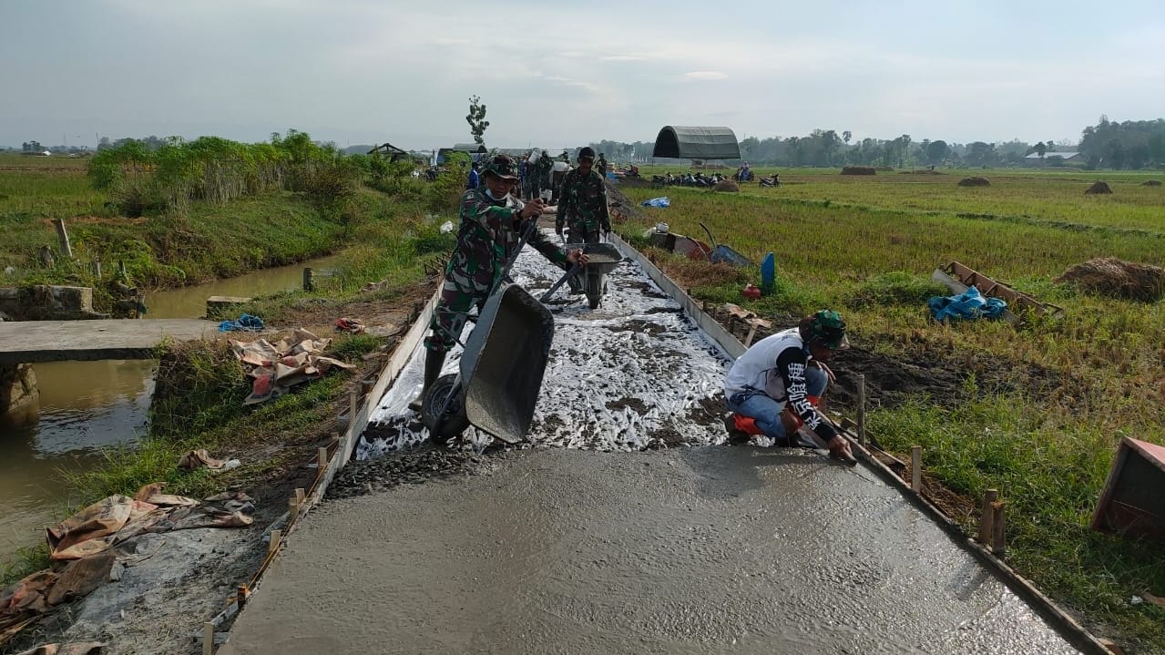 Selalu Perhatikan Juknis Pembangunan Betonisasi jalan Tamansari