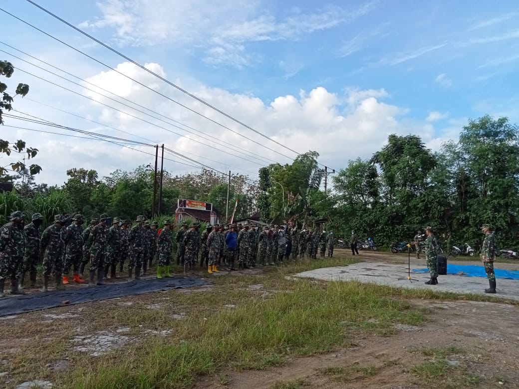 Kasdim 0718/Pati Ambil Apel Pagi Dilokasi TMMD Desa Tamansari. Kasdim 0718/Pati Ambil Apel Pagi Dilokasi TMMD Desa Tamansari.