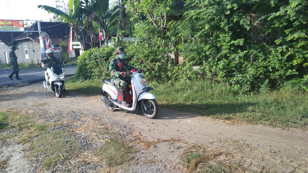 Pergi Pagi Pulang Sore Demi Pengapdian untuk Rakyat Pergi Pagi Pulang Sore Demi Pengapdian untuk Rakyat