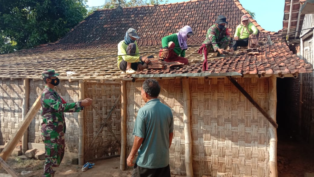 Satgas TMMD Kodim 0718/Pati Mulai Rehab Rumah Berdinding Anyaman Bambu