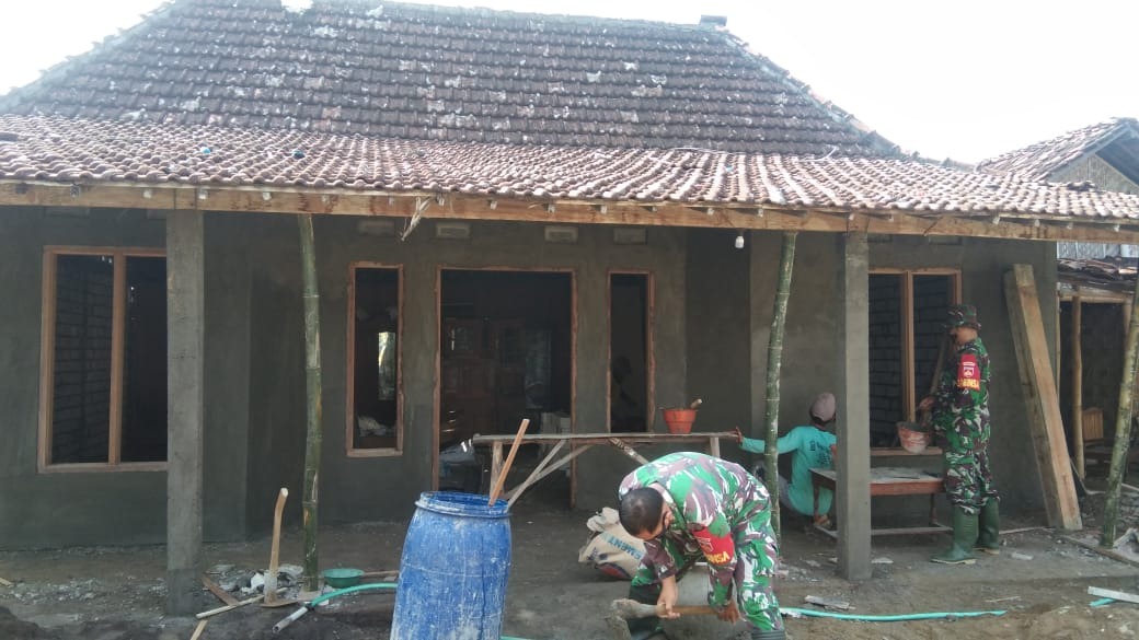 Rumah Sutiah Makin Bagus Berkat TMMD Rumah Sutiah Makin Bagus Berkat TMMD