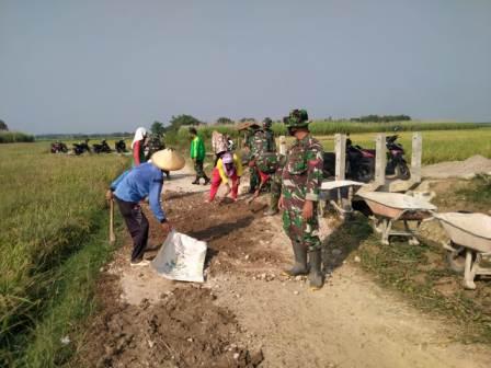 Pra TMMD Ke 111 Kodim Pati, Jalan Akses Persawahan Terkadang Licin Dan Rusak Saat Dimusim Hujan Pra TMMD Ke 111 Kodim Pati, Jalan Akses Persawahan Terkadang Licin Dan Rusak Saat Dimusim Hujan
