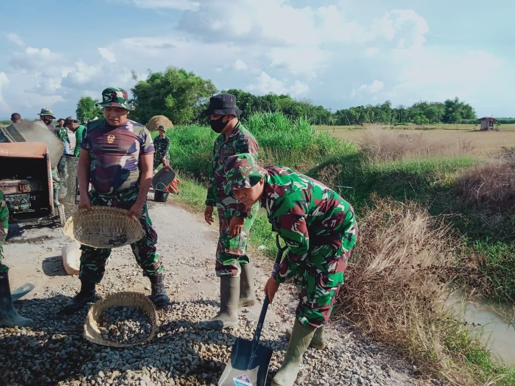 Pengecoran Jalan Harus Selesai Tepat Waktu