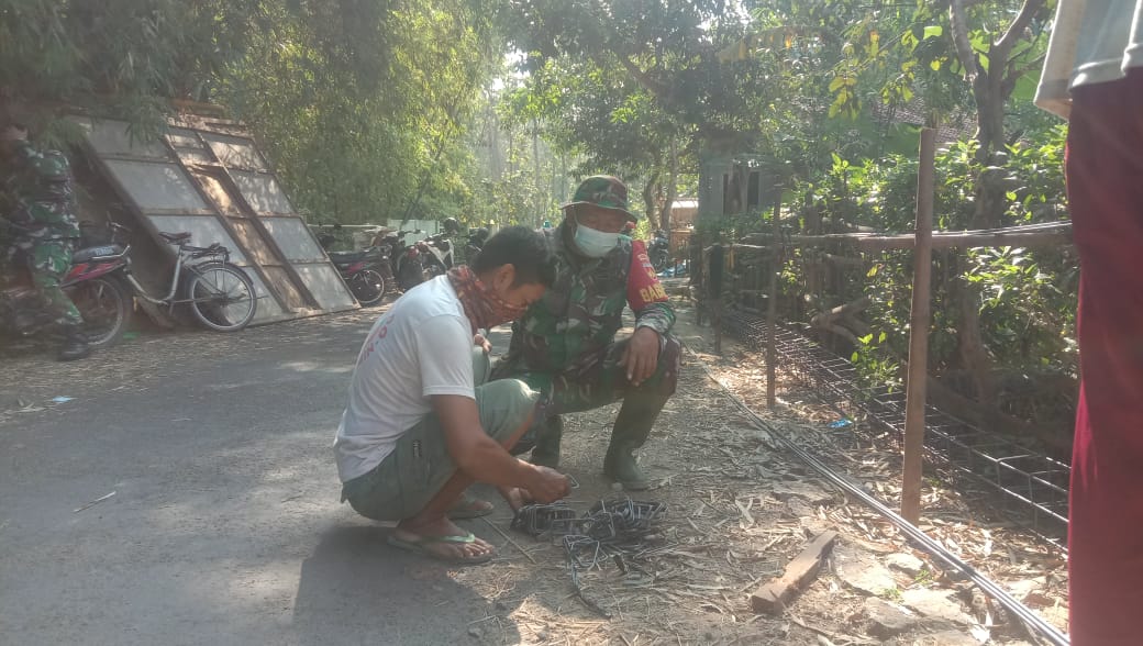 Satgas TMMD Reg. ke 111 Bekerja Sambil Menimba Ilmu di Lokasi TMMD