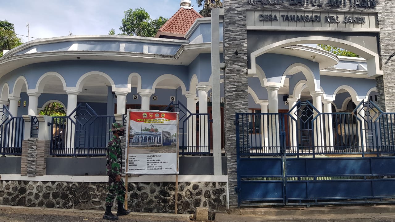 Selain Betonisasi, Dalam Program TMMD Juga Memperbaiki Dua Rumah Ibadah Selain Betonisasi, Dalam Program TMMD Juga Memperbaiki Dua Rumah Ibadah