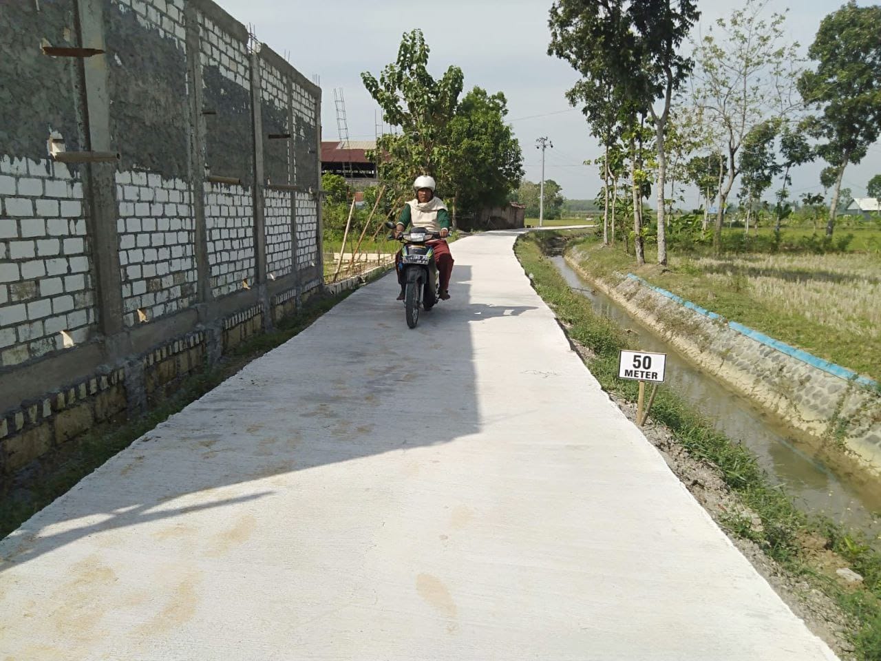 Jalan Ke Sawah Dan Kebun Jadi Lancar Dampak Betonisasi TMMD Tamansari