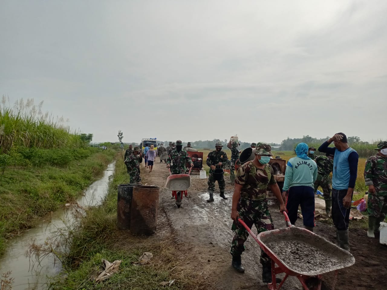 TNI Manunggal Membangun Desa (TMMD) Adalah Bukti Kemanunggalan TNI Dengan Rakyat