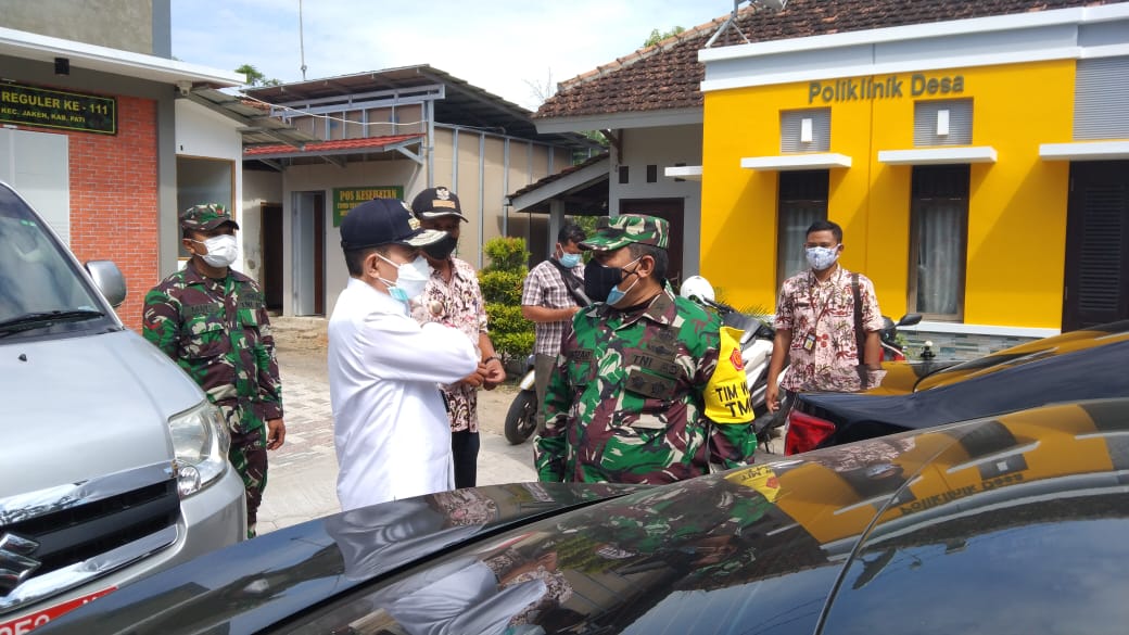 Bupati Pati Dampingi Tim Wasev Puster TNI- AD Tinjau Sasaran TMMD Ke 111 Di Desa Tamansari Bupati Pati Dampingi Tim Wasev Puster TNI- AD Tinjau Sasaran TMMD Ke 111 Di Desa Tamansari