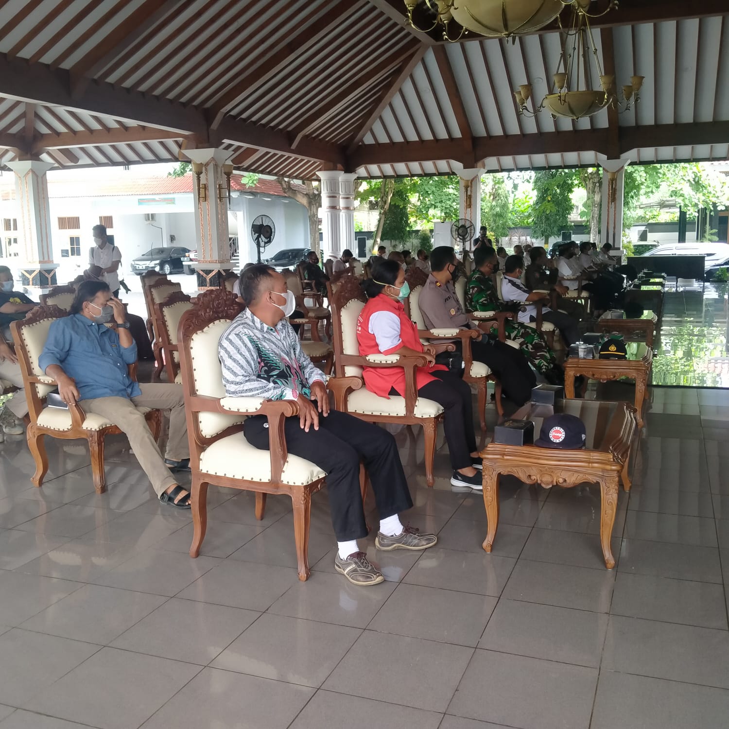 Meski Berjarak dan Menggunakan Prokes, Acara Penutupan TMMD Berlangsung Hikmat Meski Berjarak dan Menggunakan Prokes, Acara Penutupan TMMD Berlangsung Hikmat