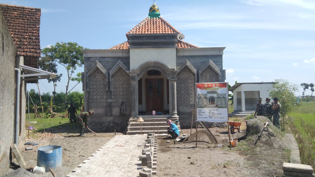 Mushola Nurul Imam Sudah Mulai Di Kerjakan Satgas TMMD Dan Warga Mushola Nurul Imam Sudah Mulai Di Kerjakan Satgas TMMD Dan Warga