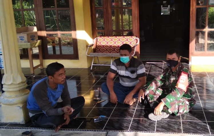 Silahturahmi Ke Kediaman Kasturi Tokoh Pemuda Desa Tamansari Silahturahmi Ke Kediaman Kasturi Tokoh Pemuda Desa Tamansari