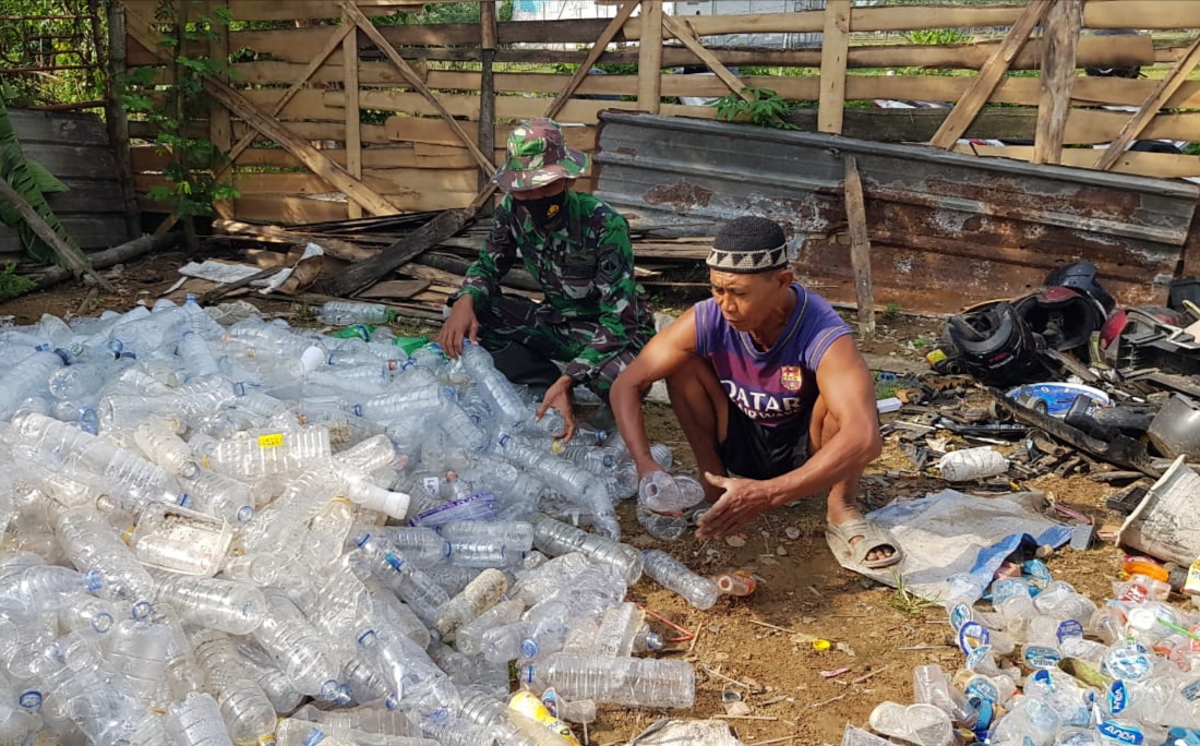 Kisah Sunaryo Pemulung Asal Desa Tamansari Jaken