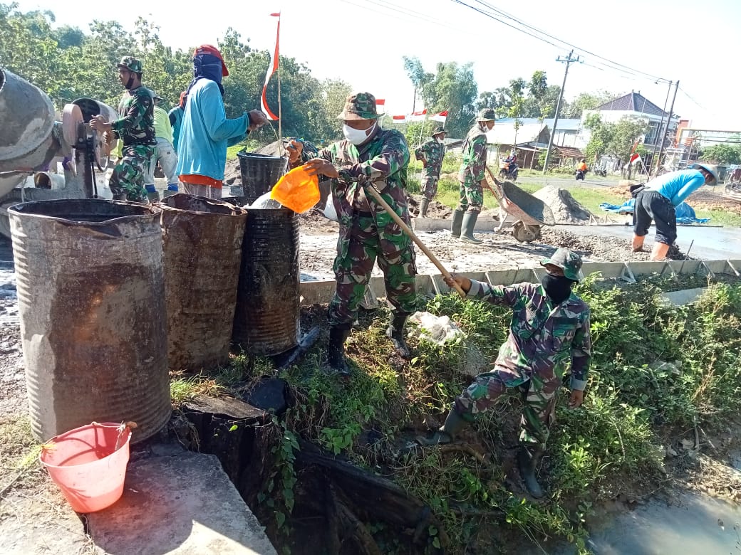 Stok Air Melimpah Membuat Target Betonisasi Jalan Cepat Tercapai Stok Air Melimpah Membuat Target Betonisasi Jalan Cepat Tercapai