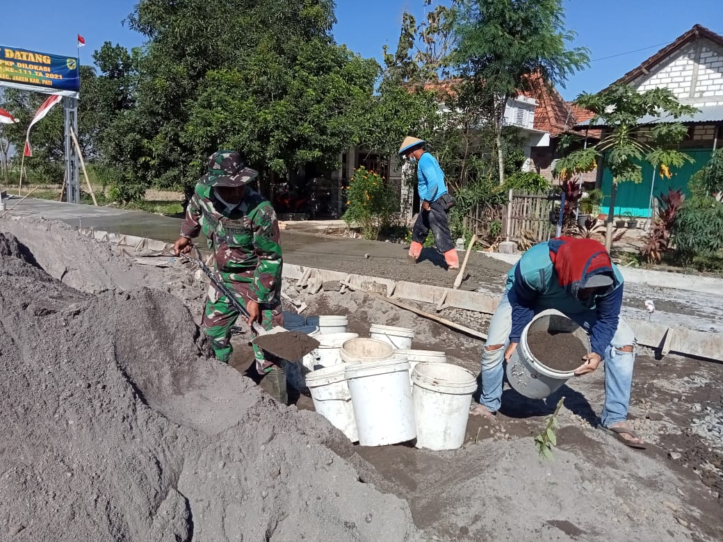 Memanfaatkan Barang Bekas Untuk Melancarkan Pekerjaan