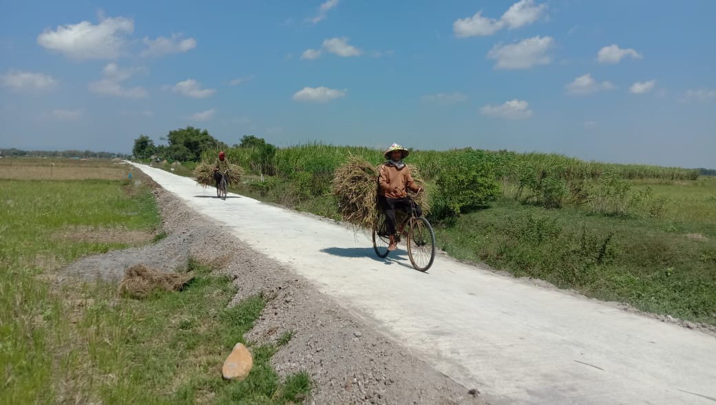 Jalan Rabat Beton Program TMMD Reguler 111 Sudah Dapat Dimanfaatkan Oleh Warga Desa Tamansari Jalan Rabat Beton Program TMMD Reguler 111 Sudah Dapat Dimanfaatkan Oleh Warga Desa Tamansari