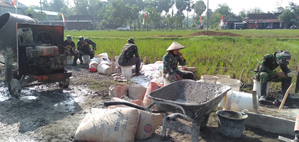 Lelahnya Anggota Satgas TMMD Terbayar Kini, Sebentar Lagi Warga Desa Memiliki Jalan Baru