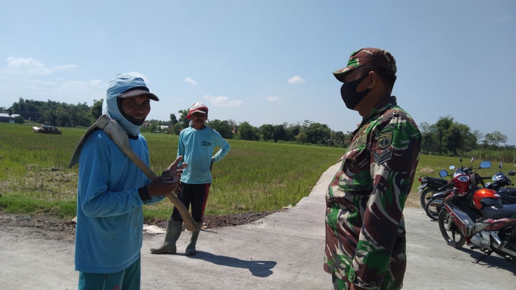 Pengalaman Berharga Warga dapat Bekerja Sama dengan TNI Pengalaman Berharga Warga dapat Bekerja Sama dengan TNI