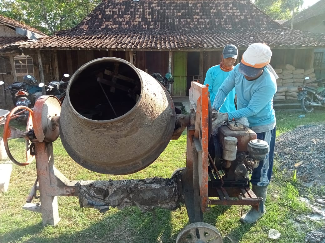 Jaenudin Warga Tamansari Adalah Ahlinya Ahli Mesin Molen Jaenudin Warga Tamansari Adalah Ahlinya Ahli Mesin Molen