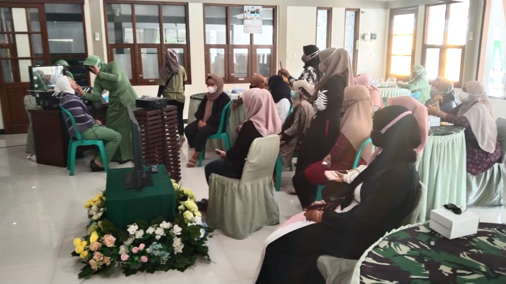 Sasaran Non Fisik  Sosialisasi Pelatihan tata rias Dari Ibu Persit Sasaran Non Fisik  Sosialisasi Pelatihan tata rias Dari Ibu Persit