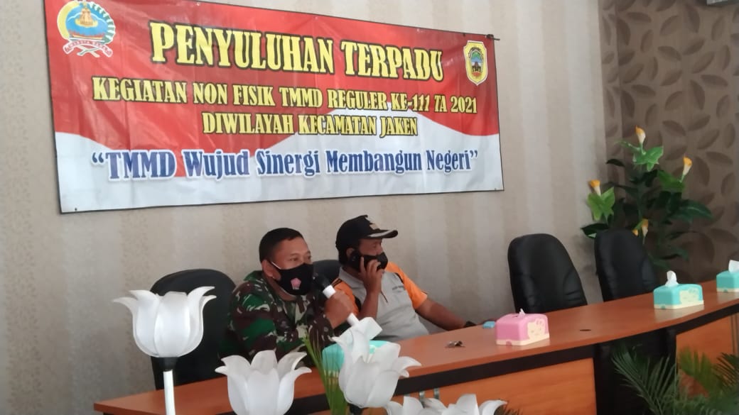 Kapten Inf Tri Sucipto Buka Sosialisasi Sasaran Non Fisik Pelatihan Tata Rias Kapten Inf Tri Sucipto Buka Sosialisasi Sasaran Non Fisik Pelatihan Tata Rias