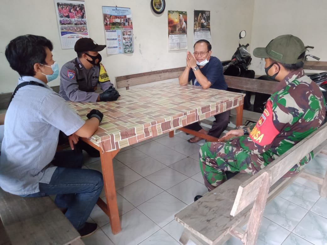 Satgas TMMD Komsos dengan Perangkat Desa Tamansari Satgas TMMD Komsos dengan Perangkat Desa Tamansari