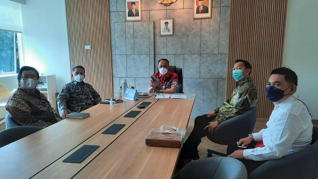 Walikota Caroll Konsultasikan Anjungan Dukcapil Mandiri