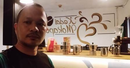 Cerita Pemuda Milenial Buka Usaha Warung Kopi Ditengah Pandemi Covid-19 Yang Sulit Cerita Pemuda Milenial Buka Usaha Warung Kopi Ditengah Pandemi Covid-19 Yang Sulit