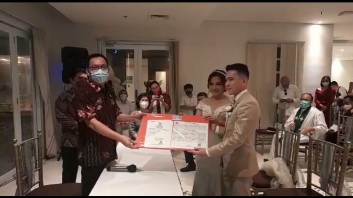 Walikota Caroll Catat Pernikahan Keluarga Kaligis – Belopandung