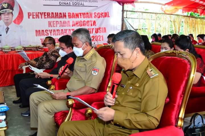 Sukses Safari Natal Pemkab Minsel, 112 Gereja dan 2 Mesjid Dapat Hibah Daerah