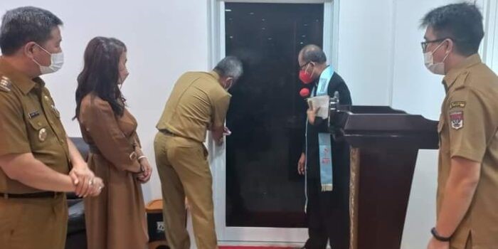 Diawali Dengan Ibadah, FDW-PYR Tempati Ruang Kerja Baru Diawali Dengan Ibadah, FDW-PYR Tempati Ruang Kerja Baru