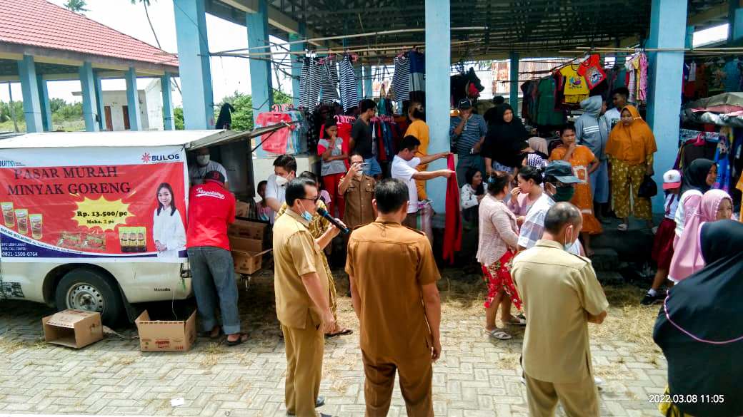 Kecamatan Nuangan, di Distribusikan 1500 Liter Minyak Goreng Kecamatan Nuangan, di Distribusikan 1500 Liter Minyak Goreng
