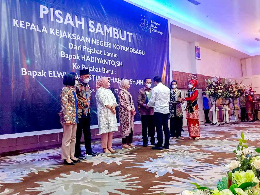 Bupati Sam Sachrul Hadiri Pisah Sambut Kejari Kota Kotamobagu Bupati Sam Sachrul Hadiri Pisah Sambut Kejari Kota Kotamobagu