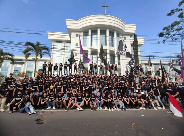 BPMS Larang Laksanakan Pawai Paskah, Ribuan Pemuda GMIM Duduki Kantor Sinode.