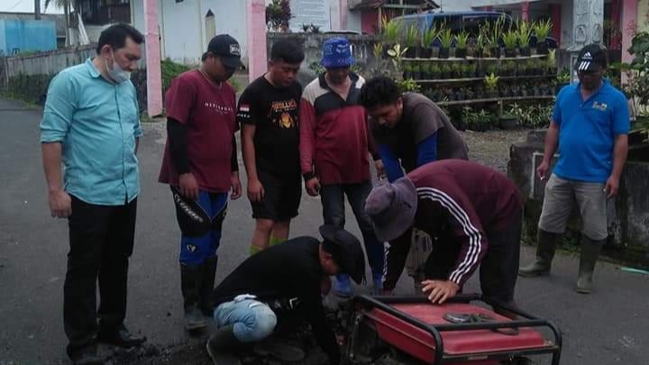 PDAM Tomohon Pasang Jaringan Air di Kinilow, Wujudkan Layanan Prima PDAM Tomohon Pasang Jaringan Air di Kinilow, Wujudkan Layanan Prima