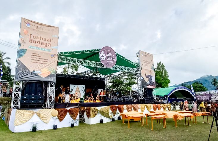 Pemkab Boltim Selenggarakan Festival Budaya Bernuansa Adat Jawa Pemkab Boltim Selenggarakan Festival Budaya Bernuansa Adat Jawa