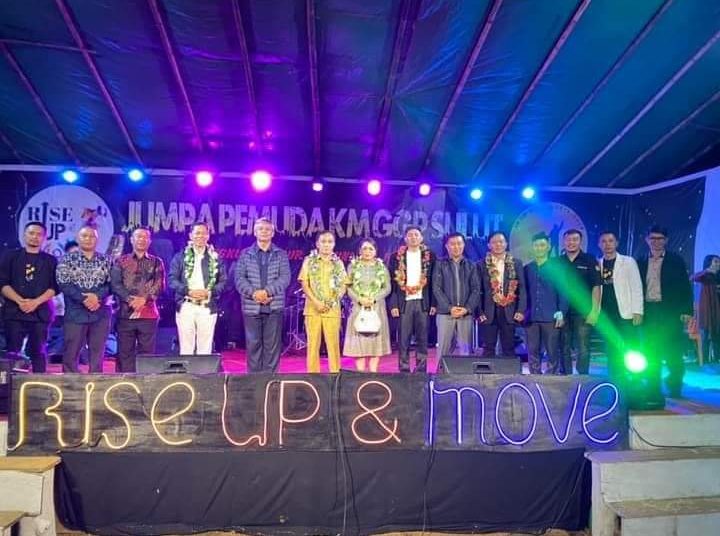 Pemkab Boltim Buka Kegiatan Jumpa Pemuda GGP Se-Sulut Pemkab Boltim Buka Kegiatan Jumpa Pemuda GGP Se-Sulut
