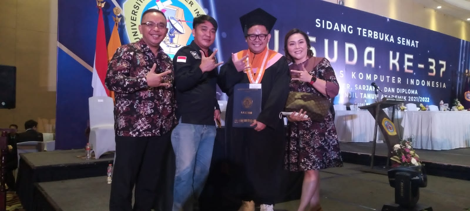 Repdem Minsel Hadiri Wisuda Anak E2K