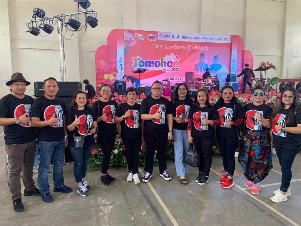 Kunjungi Tomohon Expo TIFF 2022, PD Pasar Termotivasi Bikin Area Penjualan Cenderamata Kunjungi Tomohon Expo TIFF 2022, PD Pasar Termotivasi Bikin Area Penjualan Cenderamata