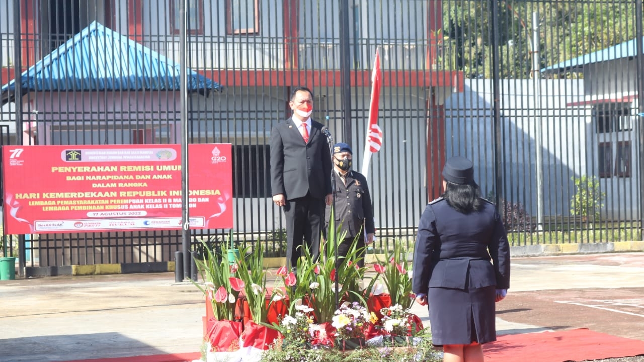 Walikota Caroll Irup HUT Proklamasi RI 77 dan Pemberian Remisi di Lapas Perempuan Tomohon