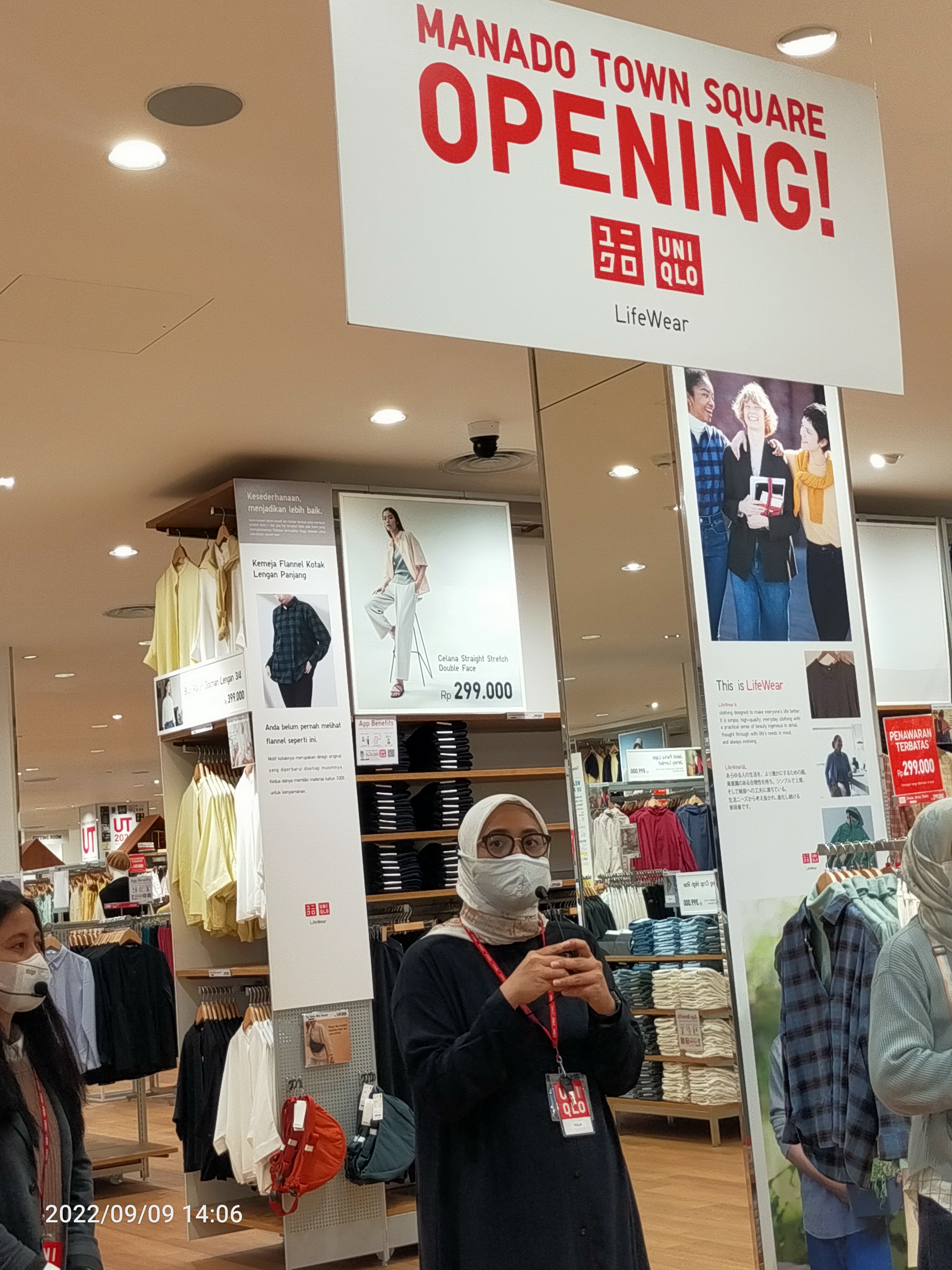 Unggulkan Koleksi LifeWear, UNIQLO Indonesia Buka Toko di Manado